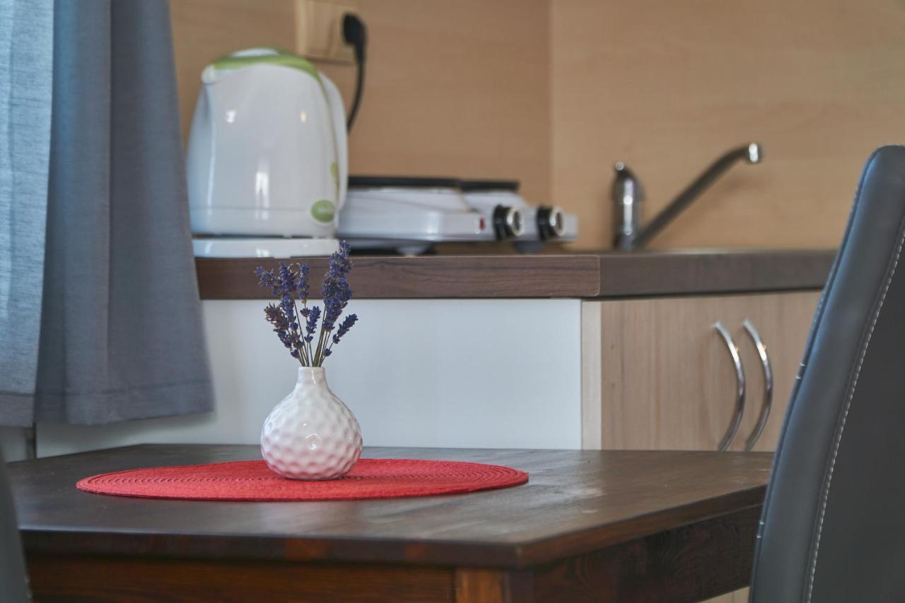Apartmany Marjanka Jenisovice  Extérieur photo